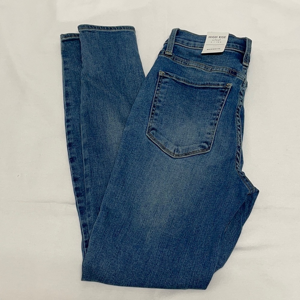 Lucky Brand Medium Blue High-Rise Slim Straight Jeans